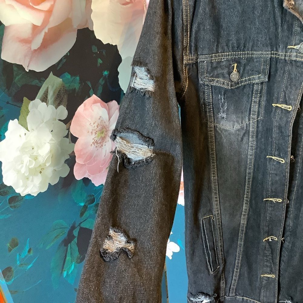 Cherry 🍒 Koko Longline Distressed Denim Jacket - Picture 8 of 9